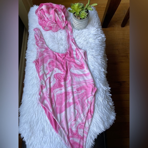 Naked wardrobe One-Piece Swimsuit 💗 and Swim Cover - Picture 2 of 4